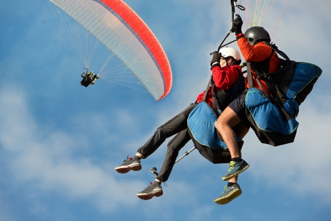 Adobestock-parapente-2.jpeg adobestock-parapente-2.jpeg